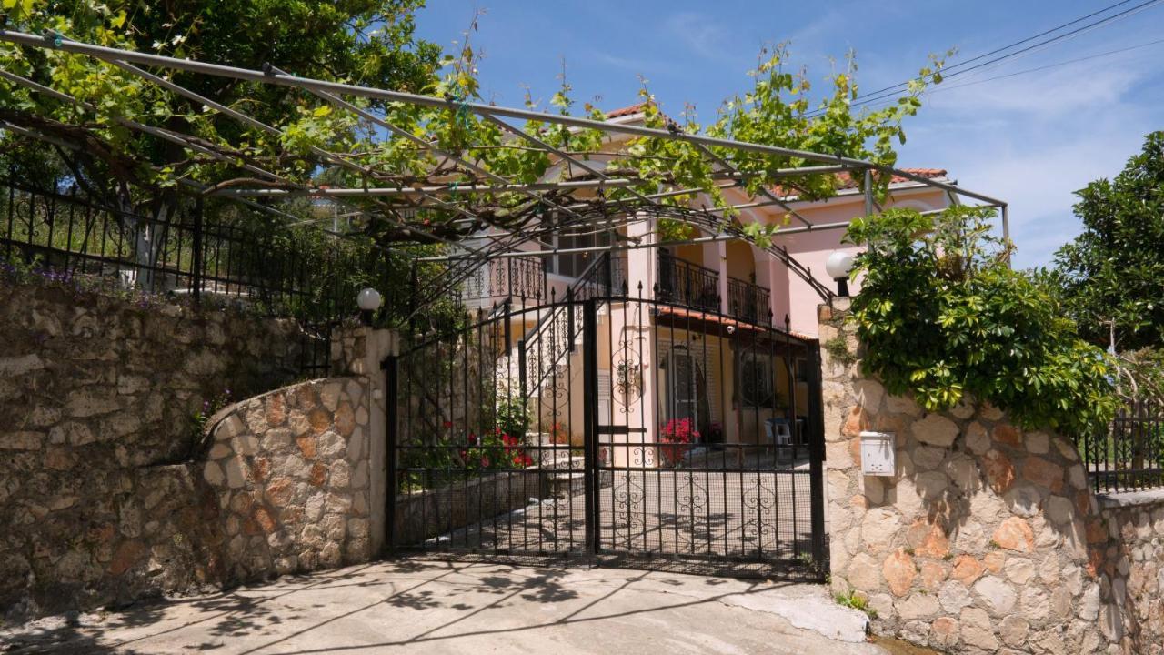 Raptis Guest House Tsiliví Eksteriør bilde